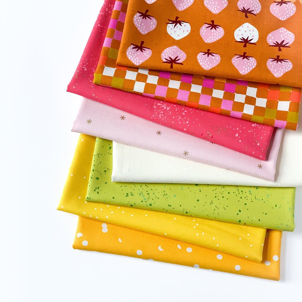 Strawberry Daiquiri Fat Quarter Bundle