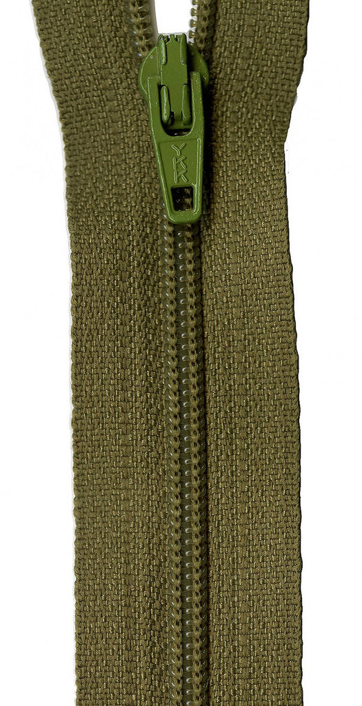 14" Zipper in Mossy