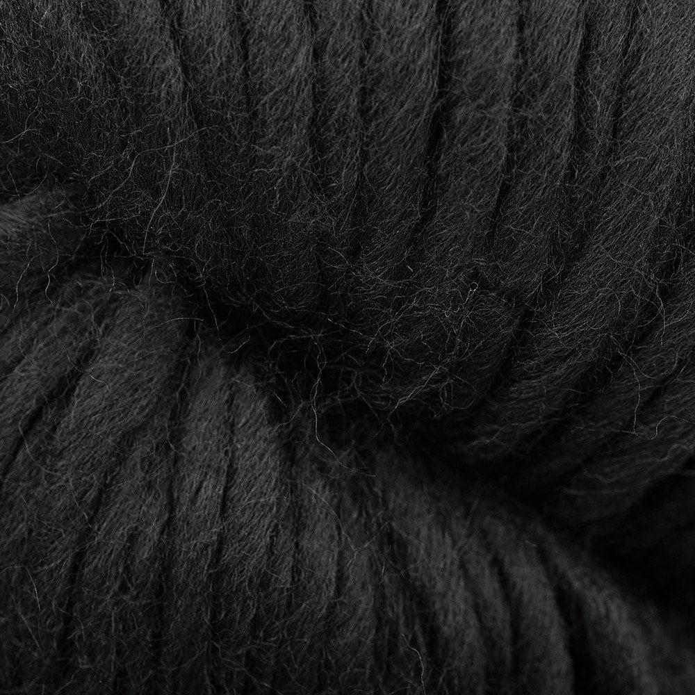 Magnum in Black (0050)