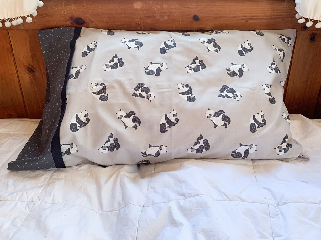 Pillowcase Kit in Pandas